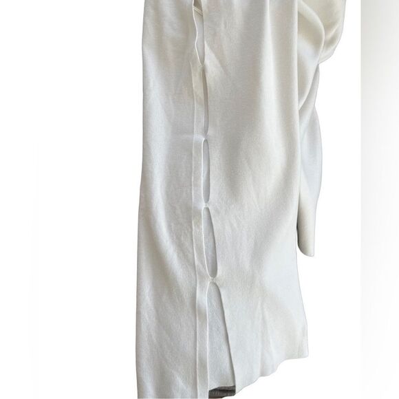 Milly white ribbed boxy style crew sweater with bell sleeves w/ cut outs size L - Picture 5 of 8